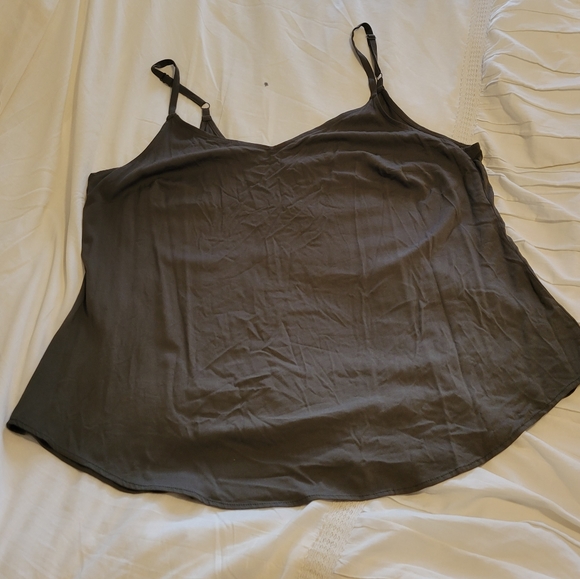 torrid Tops - Flowy Torrid Tank (NWT)